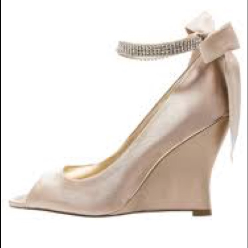Champagne Formal wedges
